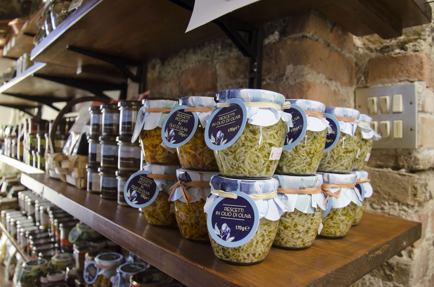 Pescetti in olio d'oliva